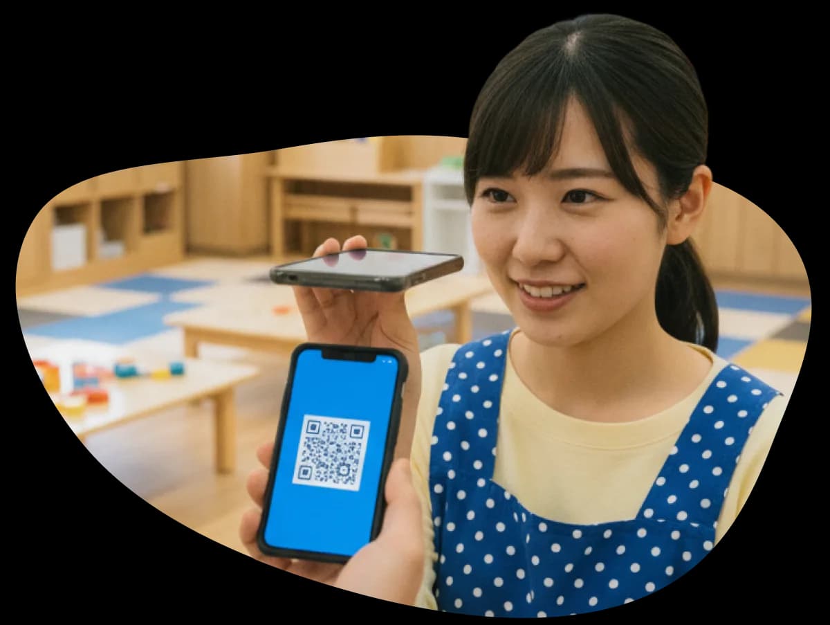 こどもの習い事教室スタッフがcoupoでクーポンを確認する様子