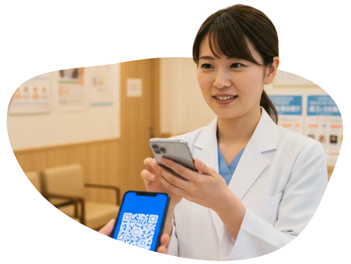 獣医スタッフがcoupoでご案内する様子
